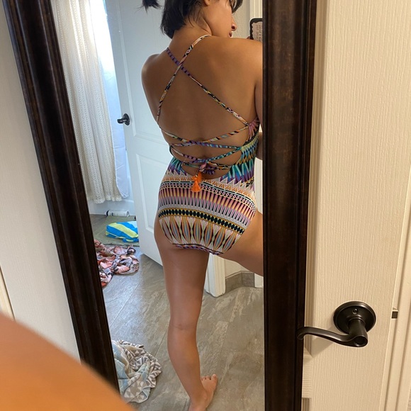 Bar III one piece swim suit - Picture 2 of 4